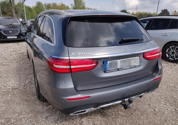 Mercedes-Benz Klasa E cena 123500 przebieg: 142000, rok produkcji 2020 z Ostrołęka małe 742
